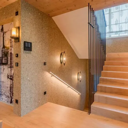 Henna Penthouse, Near Ski Lift, Hot Tub Apartment